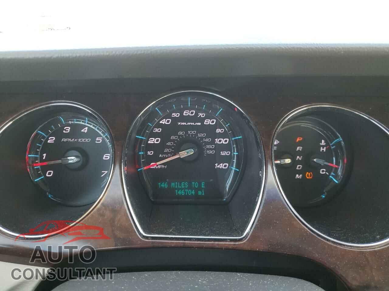 FORD TAURUS 2011 - 1FAHP2FW4BG124763