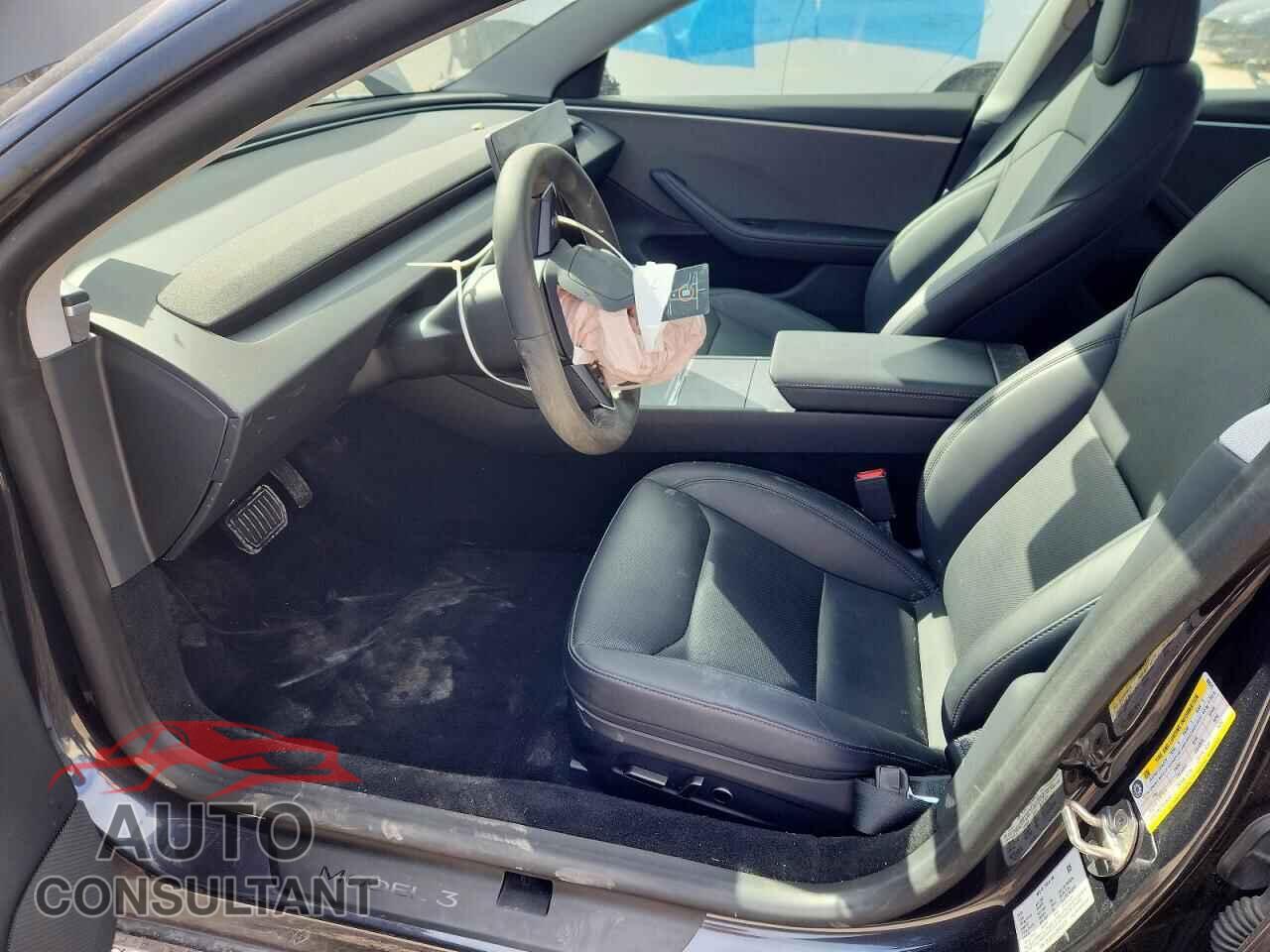 TESLA MODEL 3 2024 - 5YJ3E1EA9RF859575