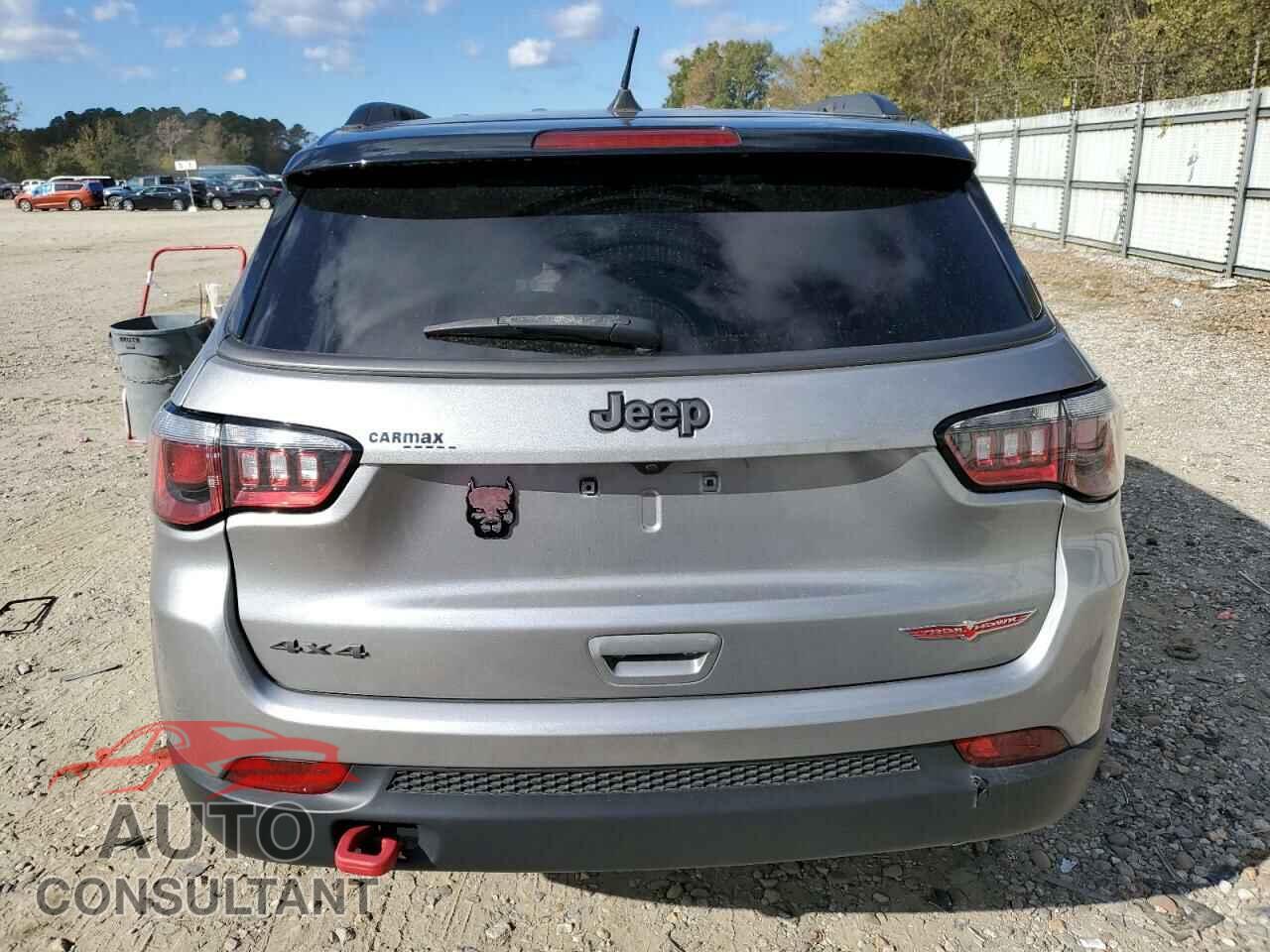 JEEP COMPASS 2019 - 3C4NJDDB7KT671032
