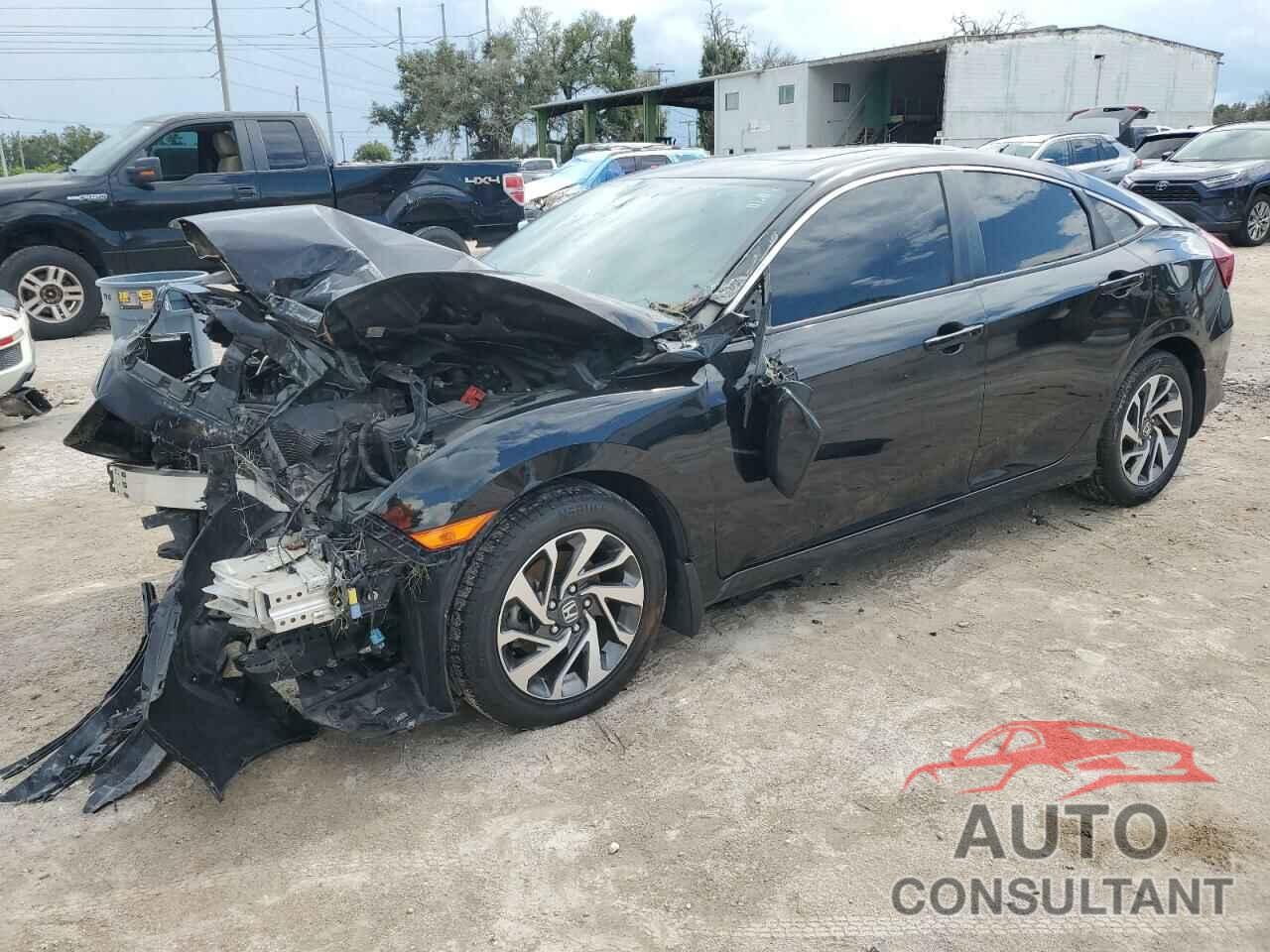 HONDA CIVIC 2018 - 2HGFC2F74JH587979