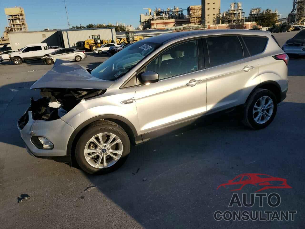 FORD ESCAPE 2017 - 1FMCU0GD5HUE64427