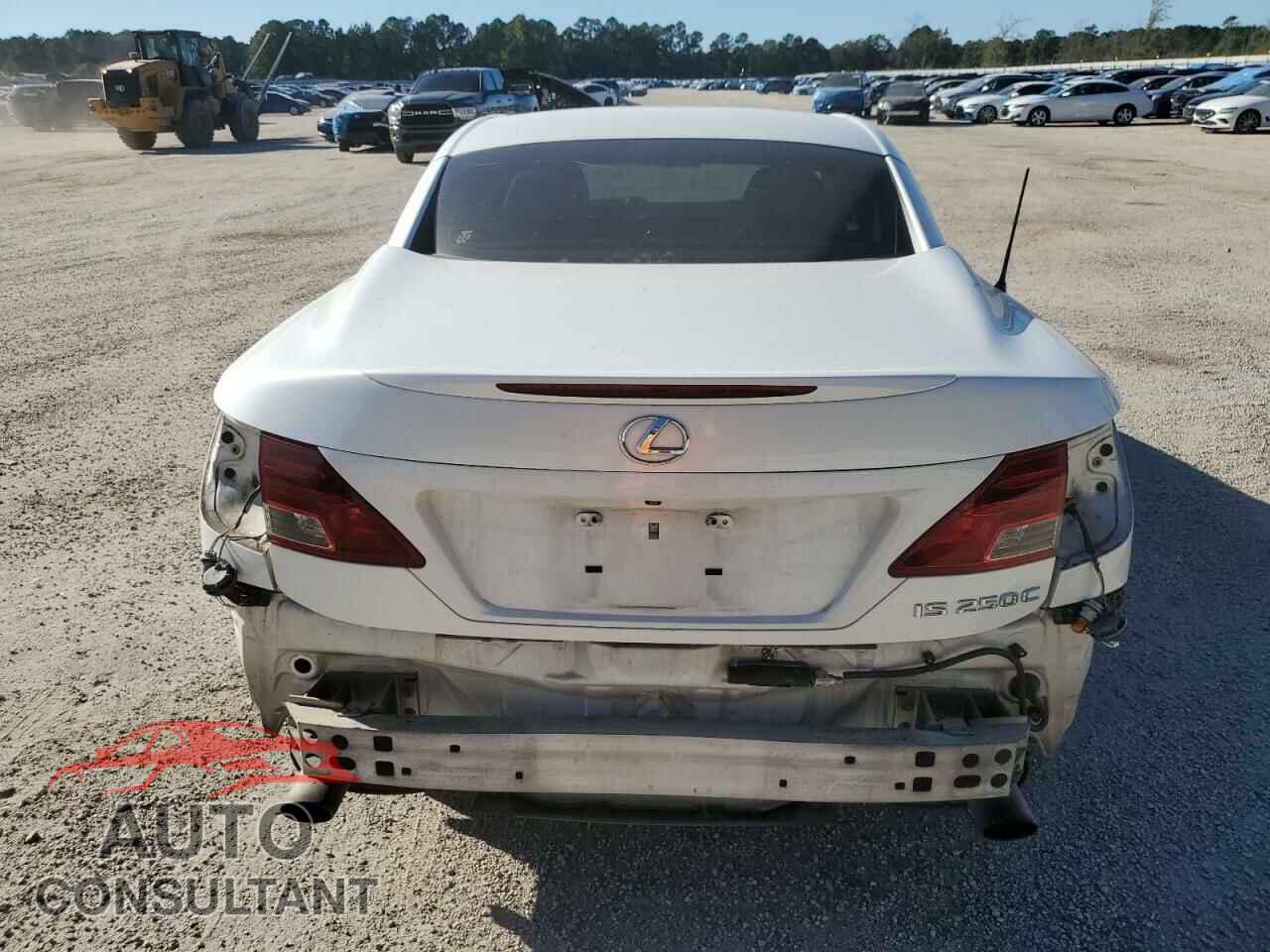 LEXUS IS 2014 - JTHFF2C23E2529745