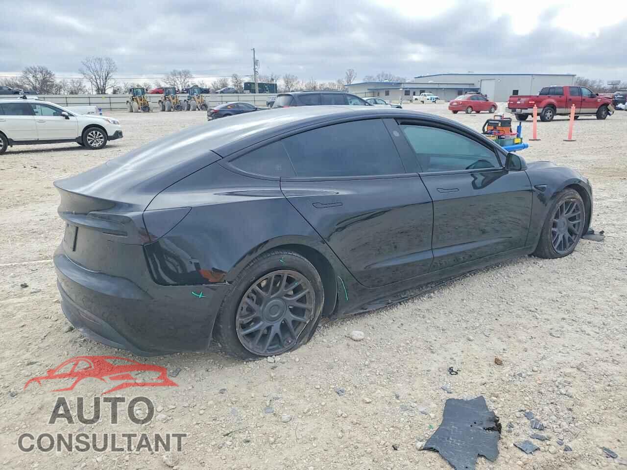 TESLA MODEL 3 2024 - 5YJ3E1EA4RF785224