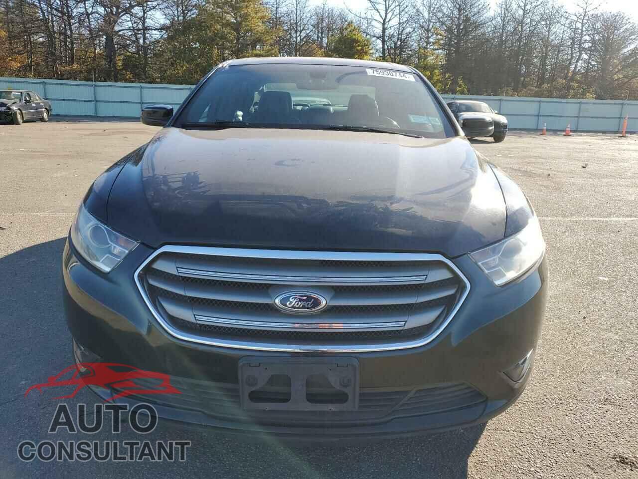 FORD TAURUS 2014 - 1FAHP2E85EG135956