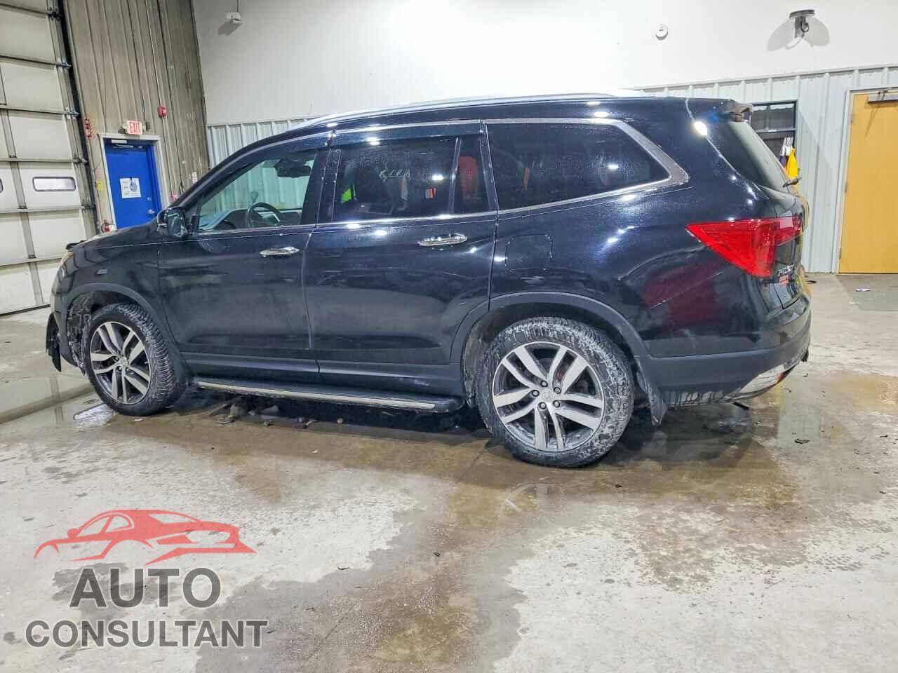 HONDA PILOT 2017 - 5FNYF6H03HB057900