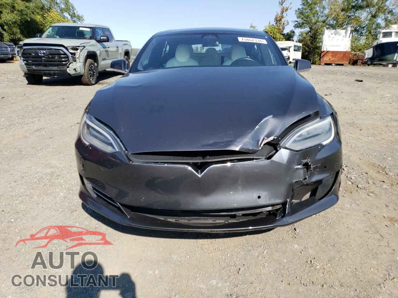 TESLA MODEL S 2021 - 5YJSA1E21MF425403