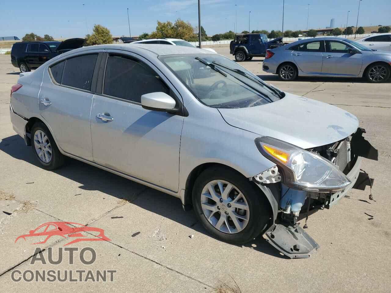 NISSAN VERSA 2019 - 3N1CN7AP3KL828894