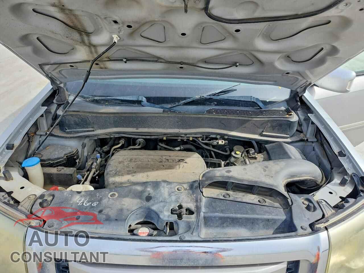 HONDA PILOT 2011 - 5FNYF3H96BB024118