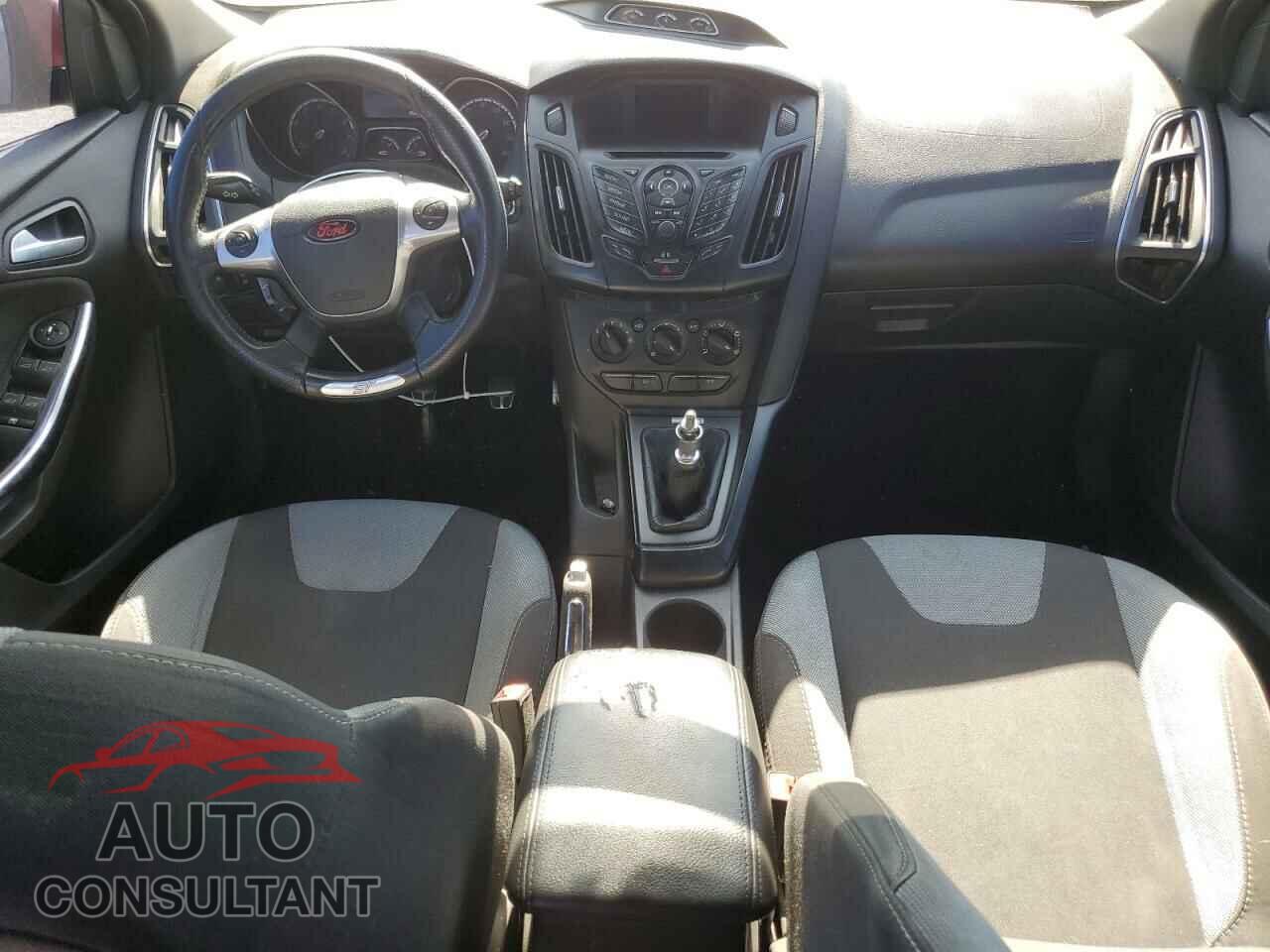 FORD FOCUS 2014 - 1FADP3L98EL459538