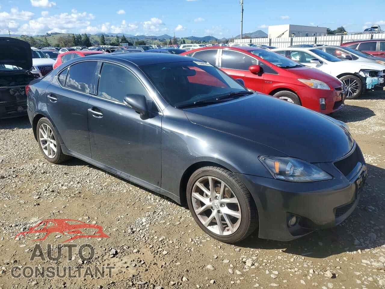 LEXUS IS 2011 - JTHBF5C20B5142564