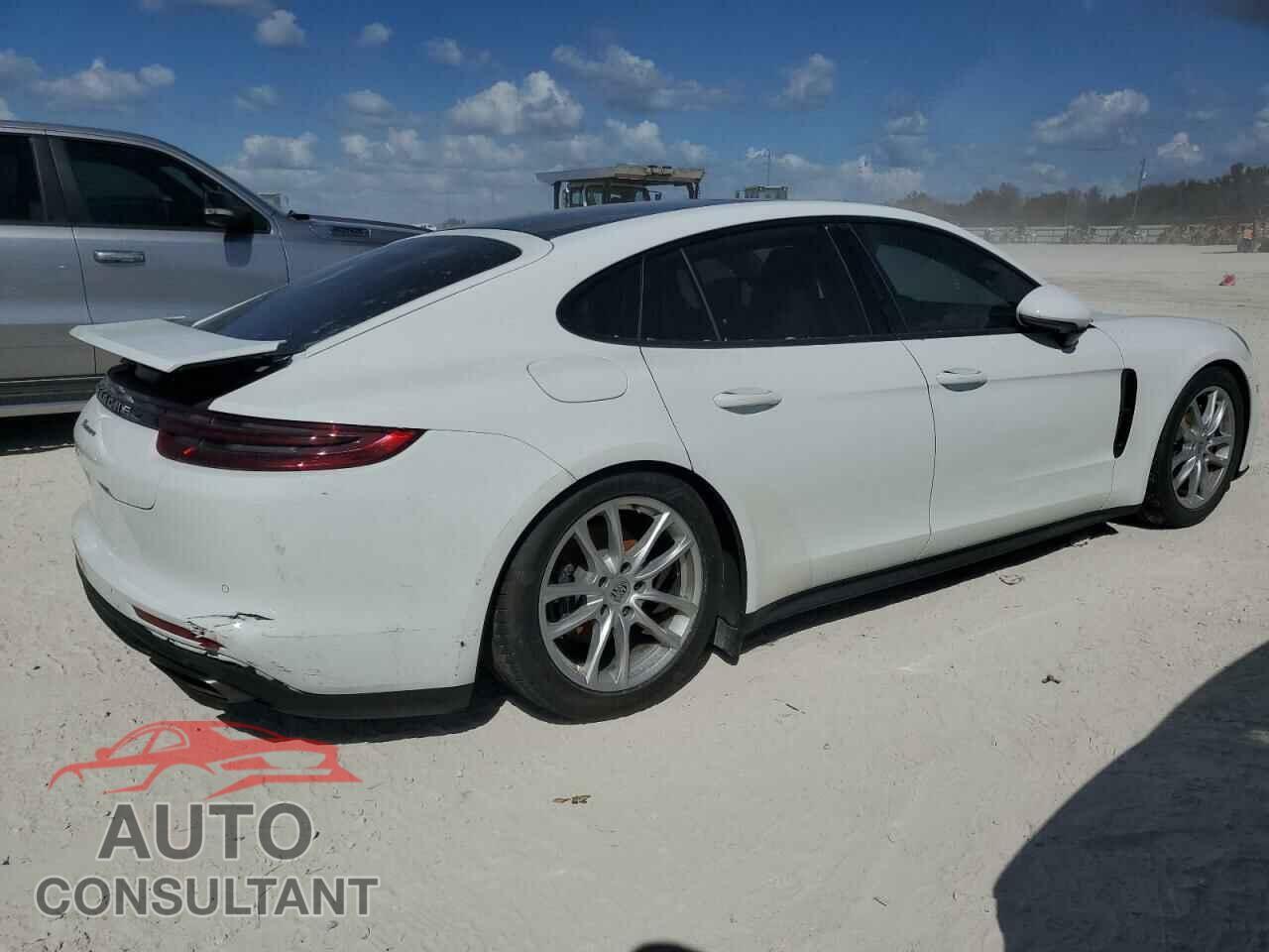 PORSCHE PANAMERA 2017 - WP0AA2A75HL101649