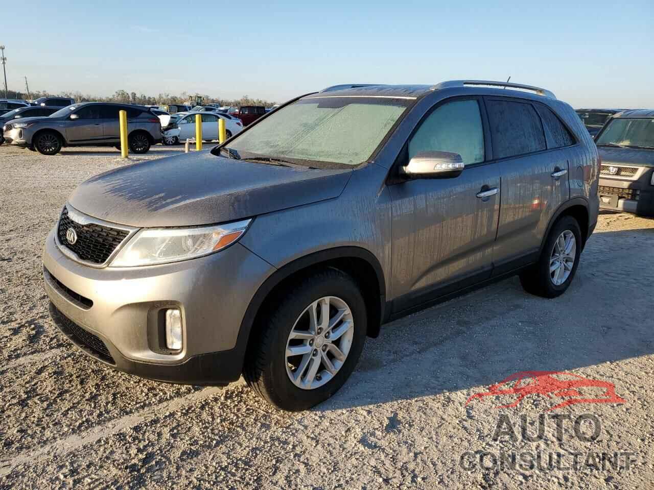 KIA SORENTO 2015 - 5XYKT4A64FG645277