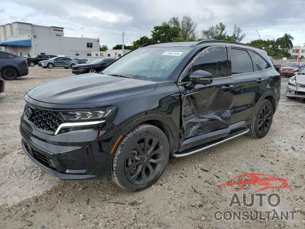 KIA SORENTO 2021 - 5XYRK4LF2MG043876