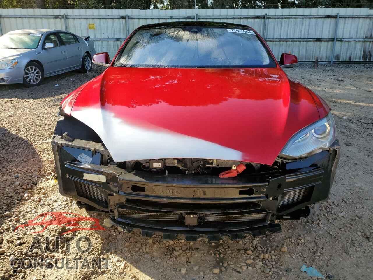 TESLA MODEL S 2014 - 5YJSA1H1XEFP56971