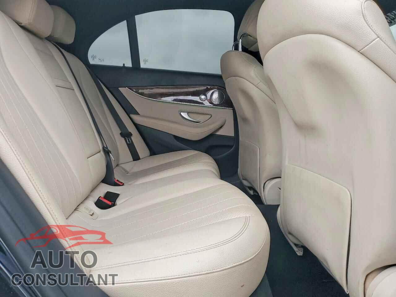 MERCEDES-BENZ E-CLASS 2017 - WDDZF4KB7HA177331