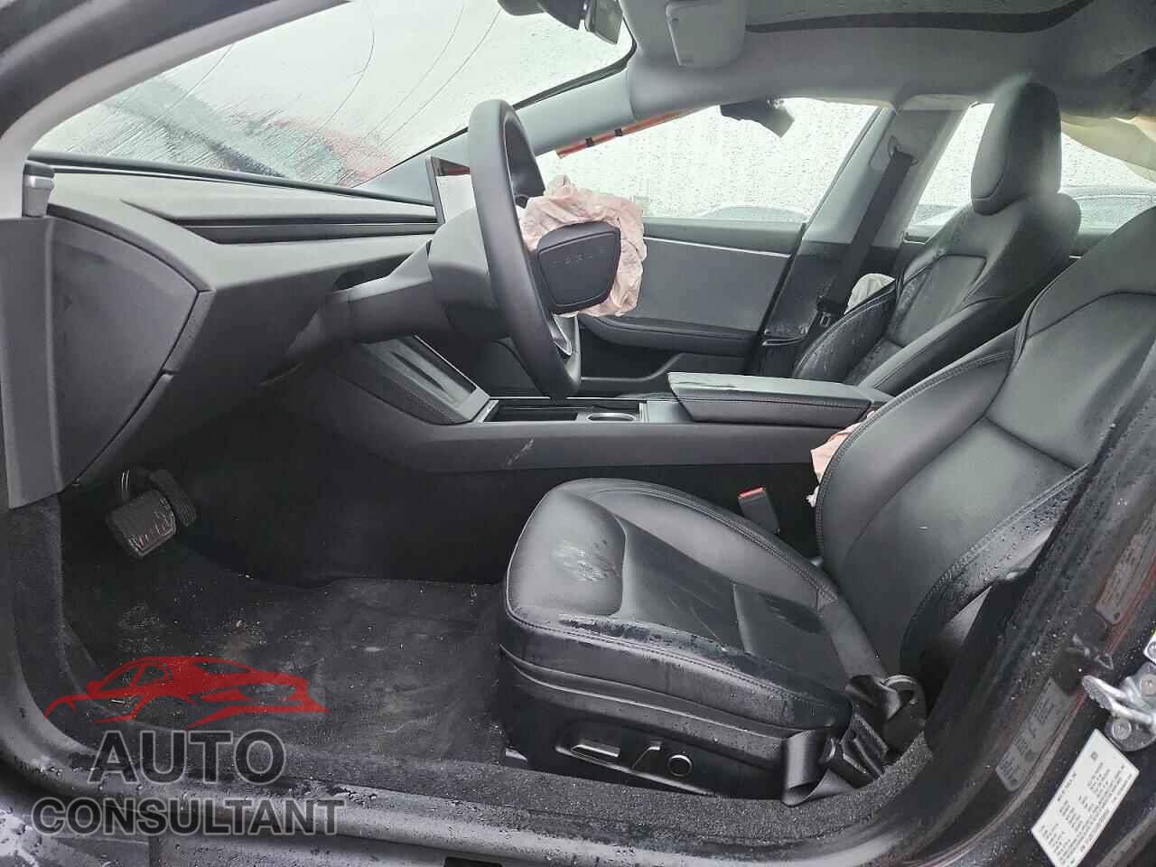 TESLA MODEL 3 2025 - 5YJ3E1EA9SF890864