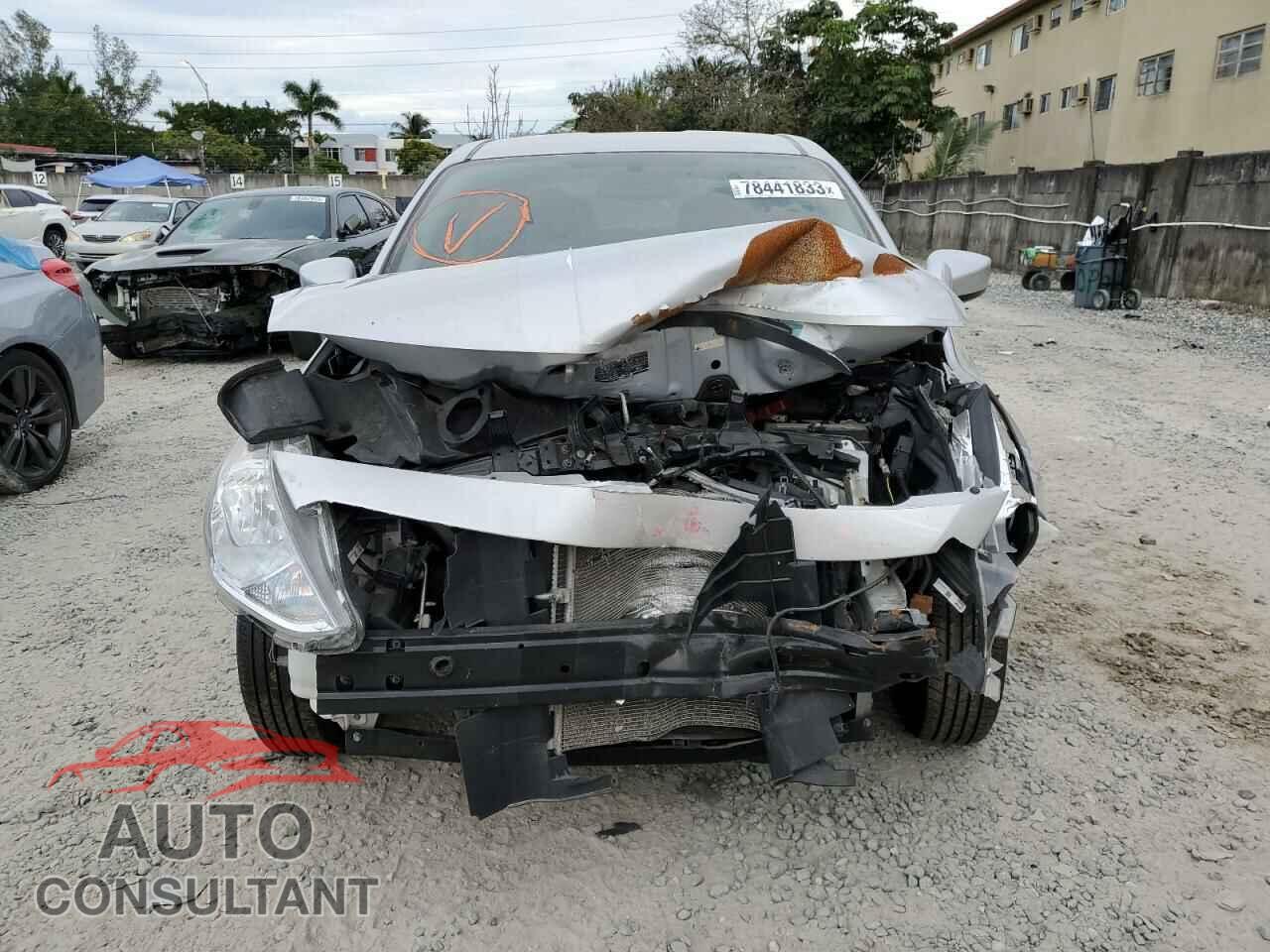 NISSAN VERSA 2019 - 3N1CN7AP3KL852547