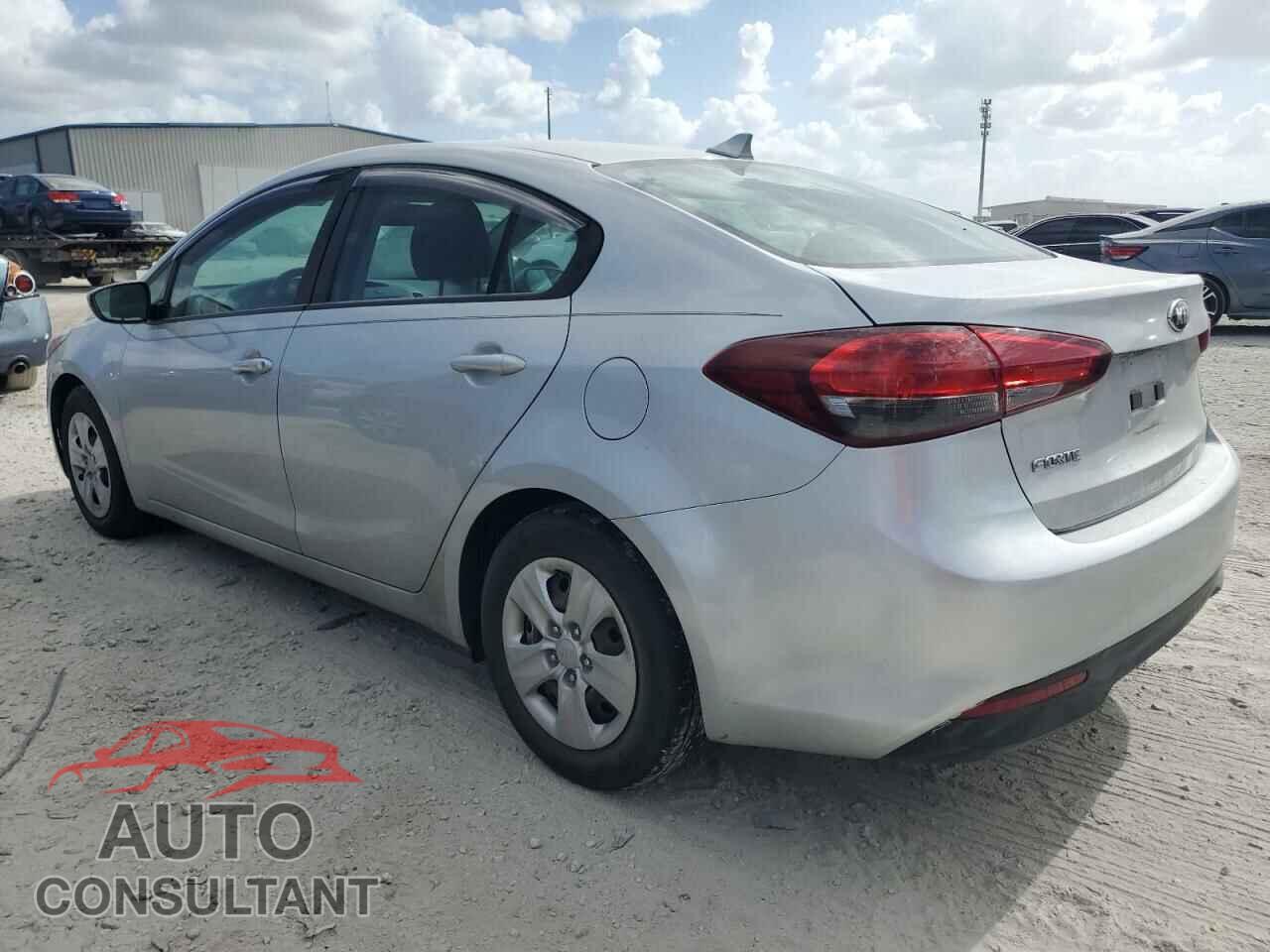KIA FORTE 2017 - 3KPFK4A76HE093701