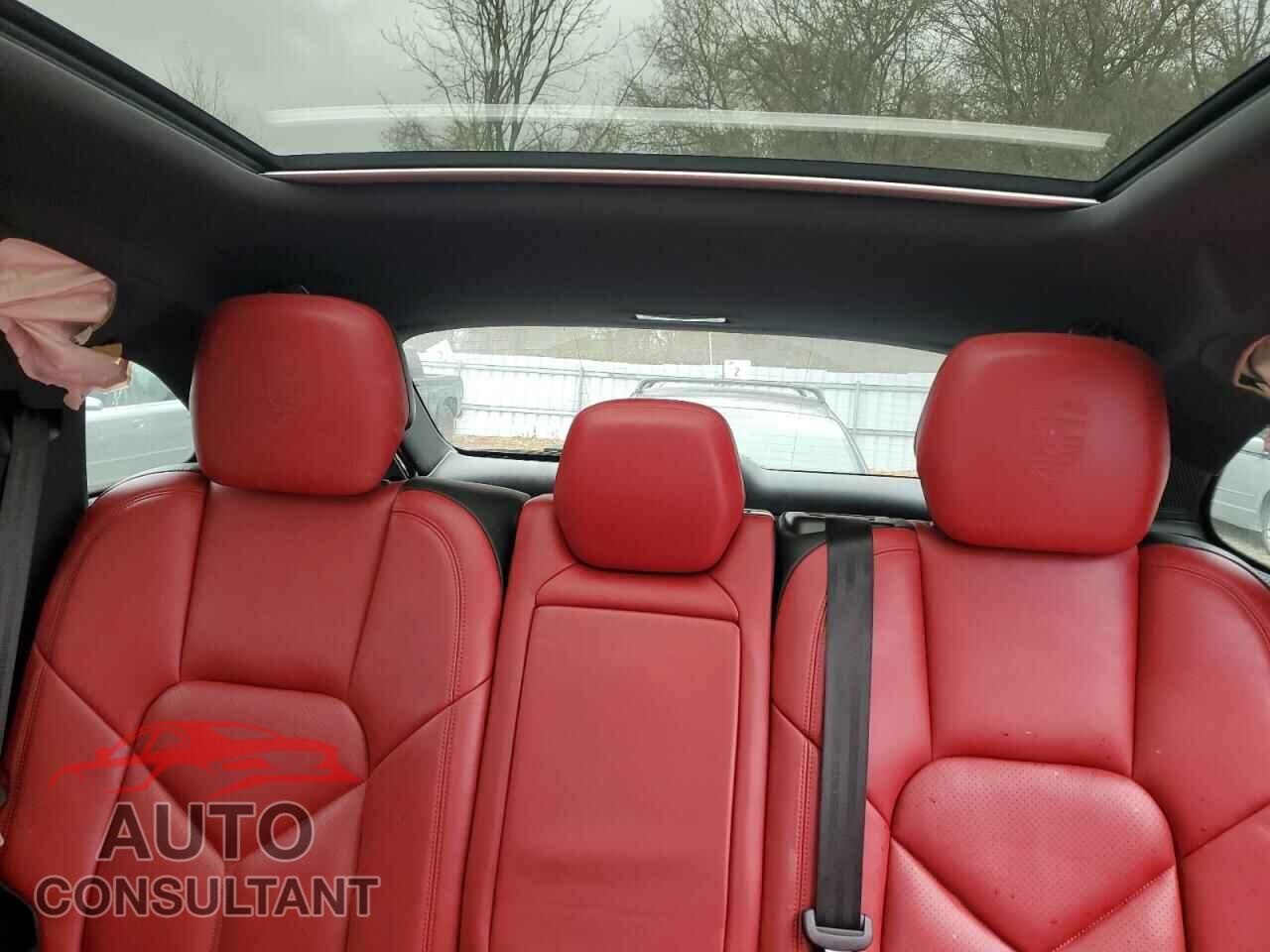 PORSCHE CAYENNE 2017 - WP1AA2A27HKA90954