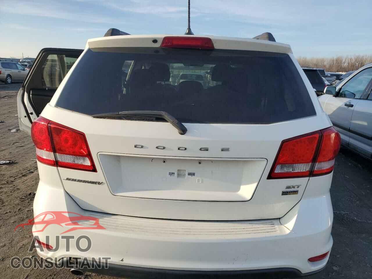 DODGE JOURNEY 2015 - 3C4PDCBG5FT690645