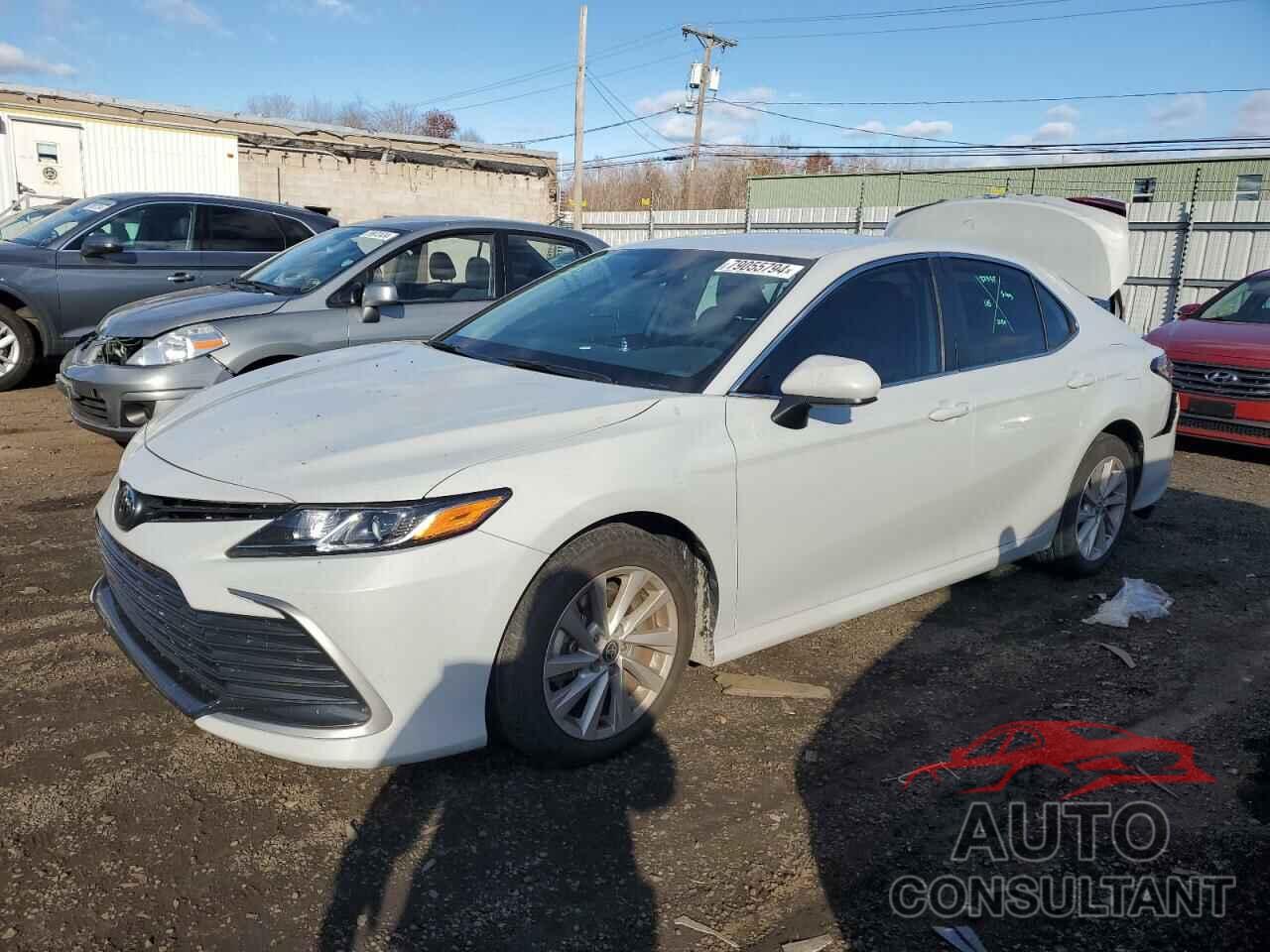 TOYOTA CAMRY 2022 - 4T1C11AK7NU038868