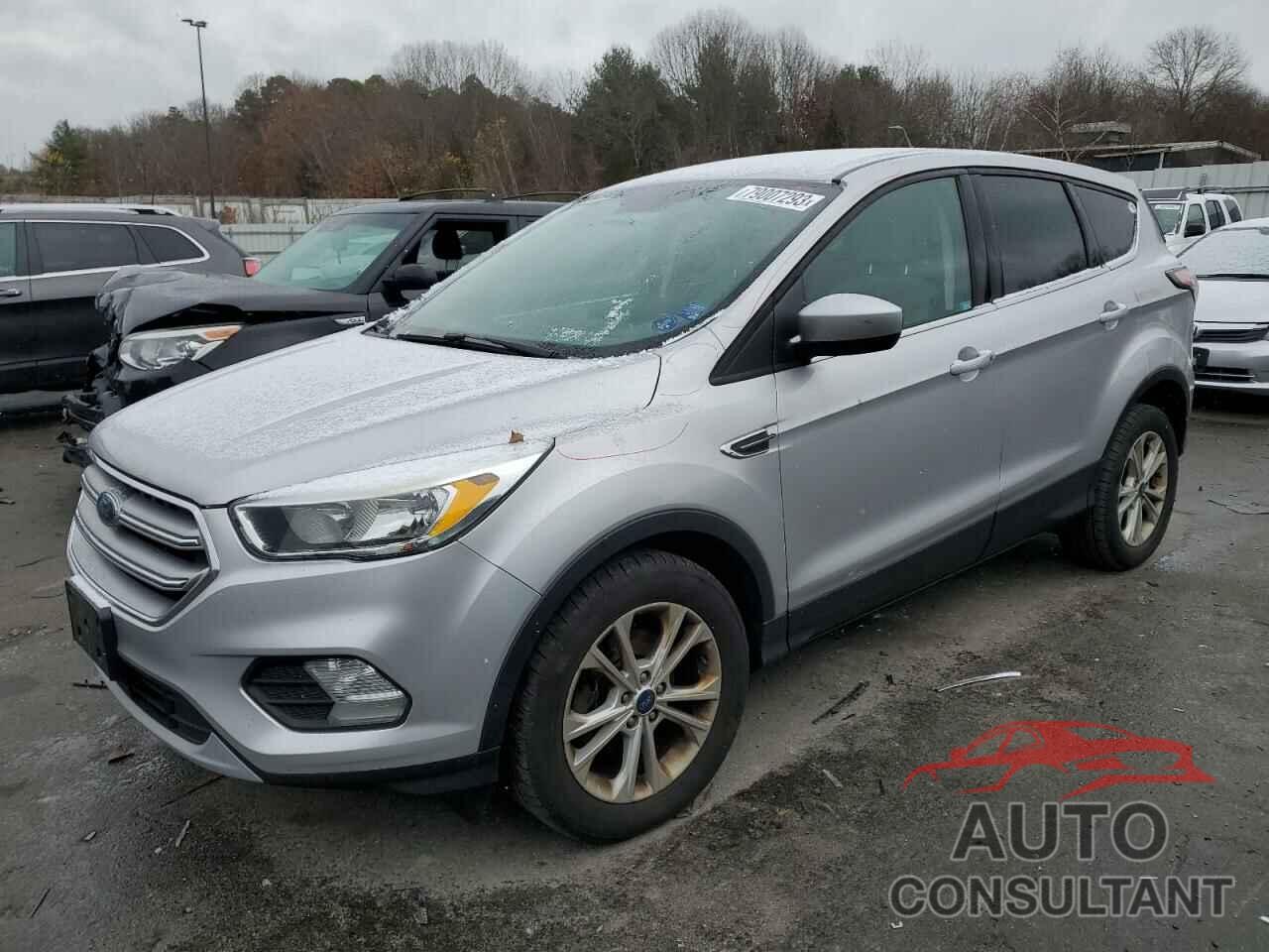FORD ESCAPE 2017 - 1FMCU0GDXHUA40287