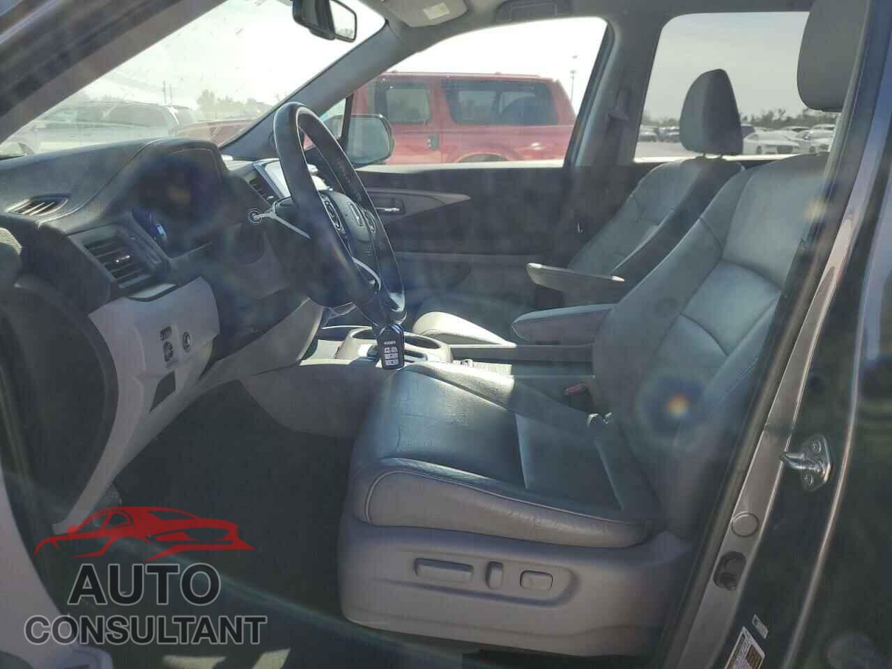 HONDA PILOT 2017 - 5FNYF6H55HB011643