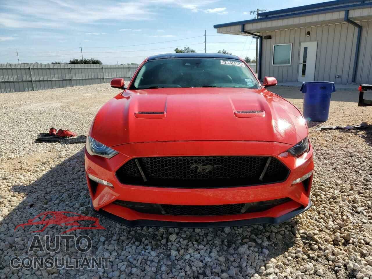 FORD MUSTANG 2018 - 1FA6P8CF9J5111970