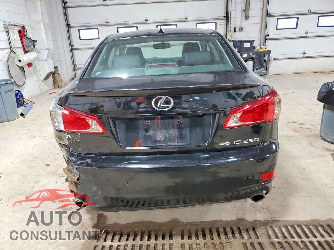 LEXUS IS 2011 - JTHCF5C22B5047413