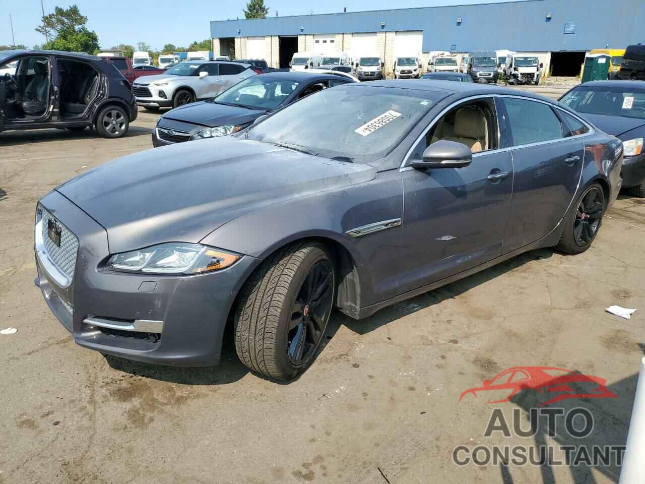 JAGUAR XJ 2016 - SAJXJ2GD1G8V95440