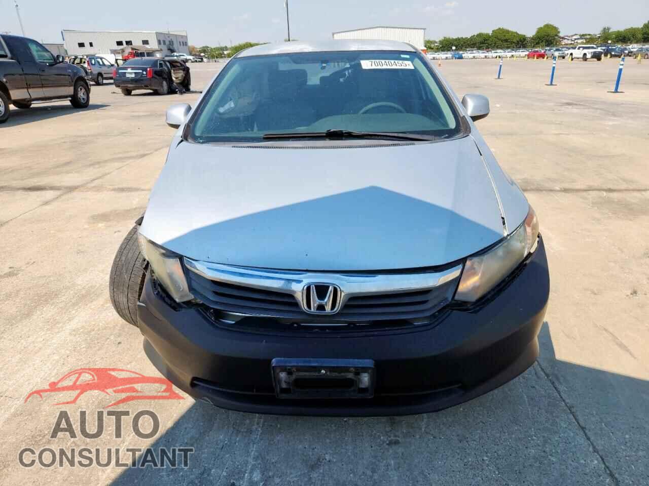HONDA CIVIC 2012 - 2HGFB2F51CH573381