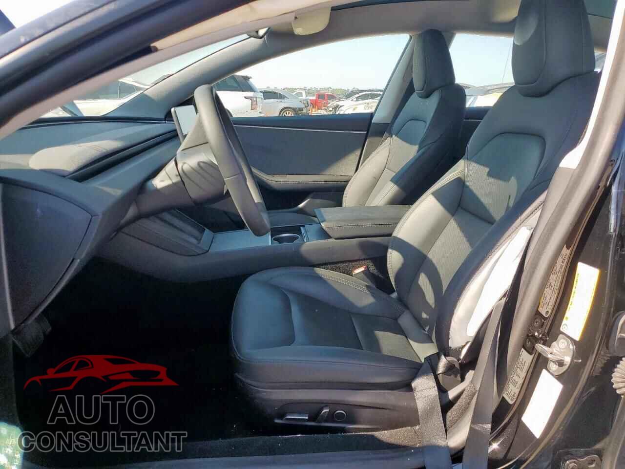 TESLA MODEL 3 2024 - 5YJ3E1EA7RF767445