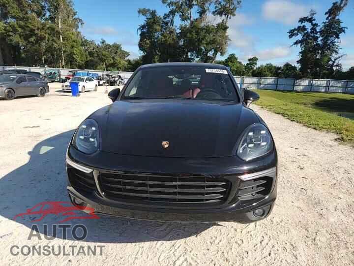 PORSCHE CAYENNE 2018 - WP1AA2A23JKA06005