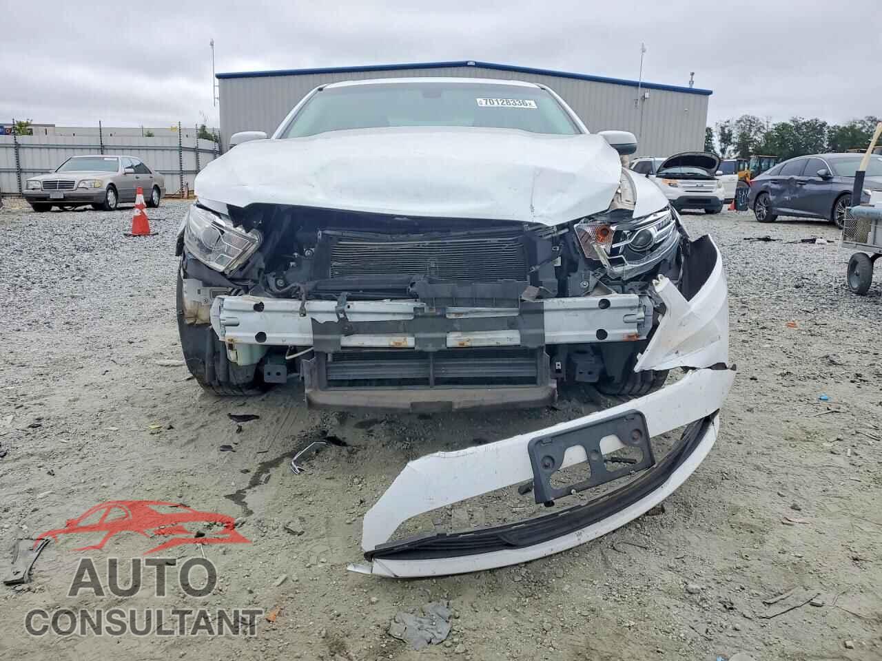 FORD TAURUS 2015 - 1FAHP2E82FG112409