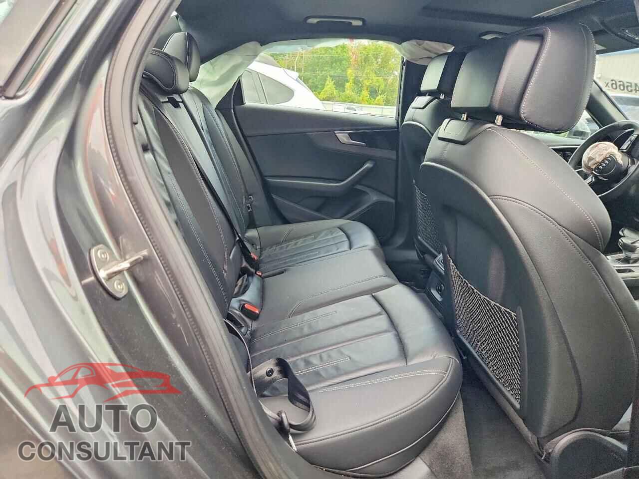 AUDI A4 2021 - WAUDAAF40MN010970