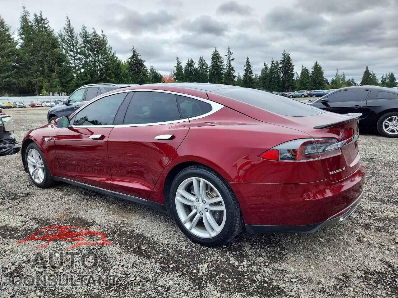 TESLA MODEL S 2012 - 5YJSA1DP9CFS00318