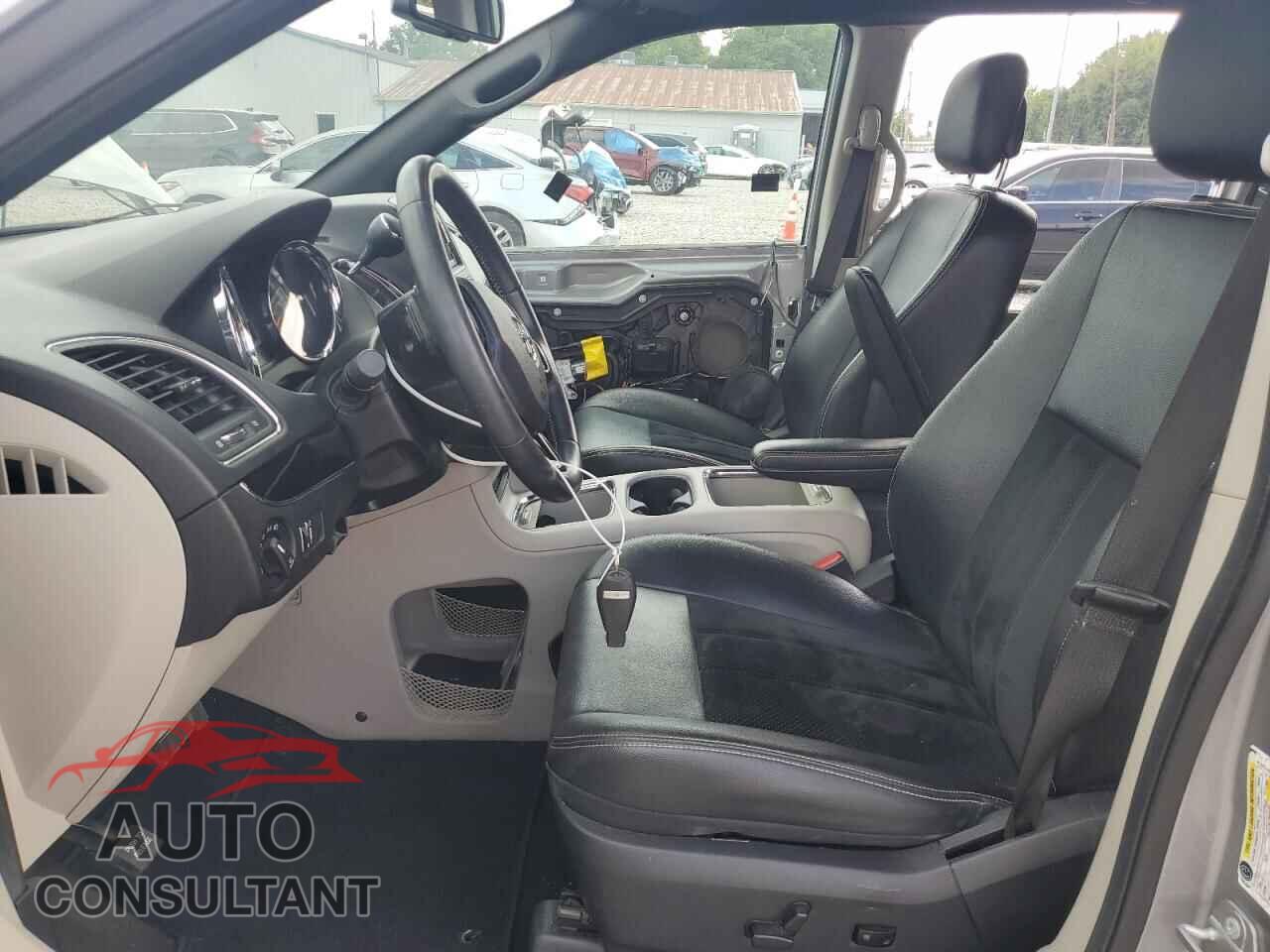 DODGE CARAVAN 2018 - 2C4RDGCG9JR215414