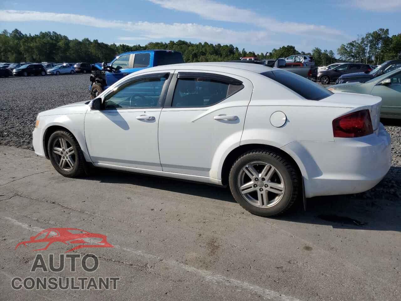 DODGE AVENGER 2011 - 1B3BD1FB3BN572926