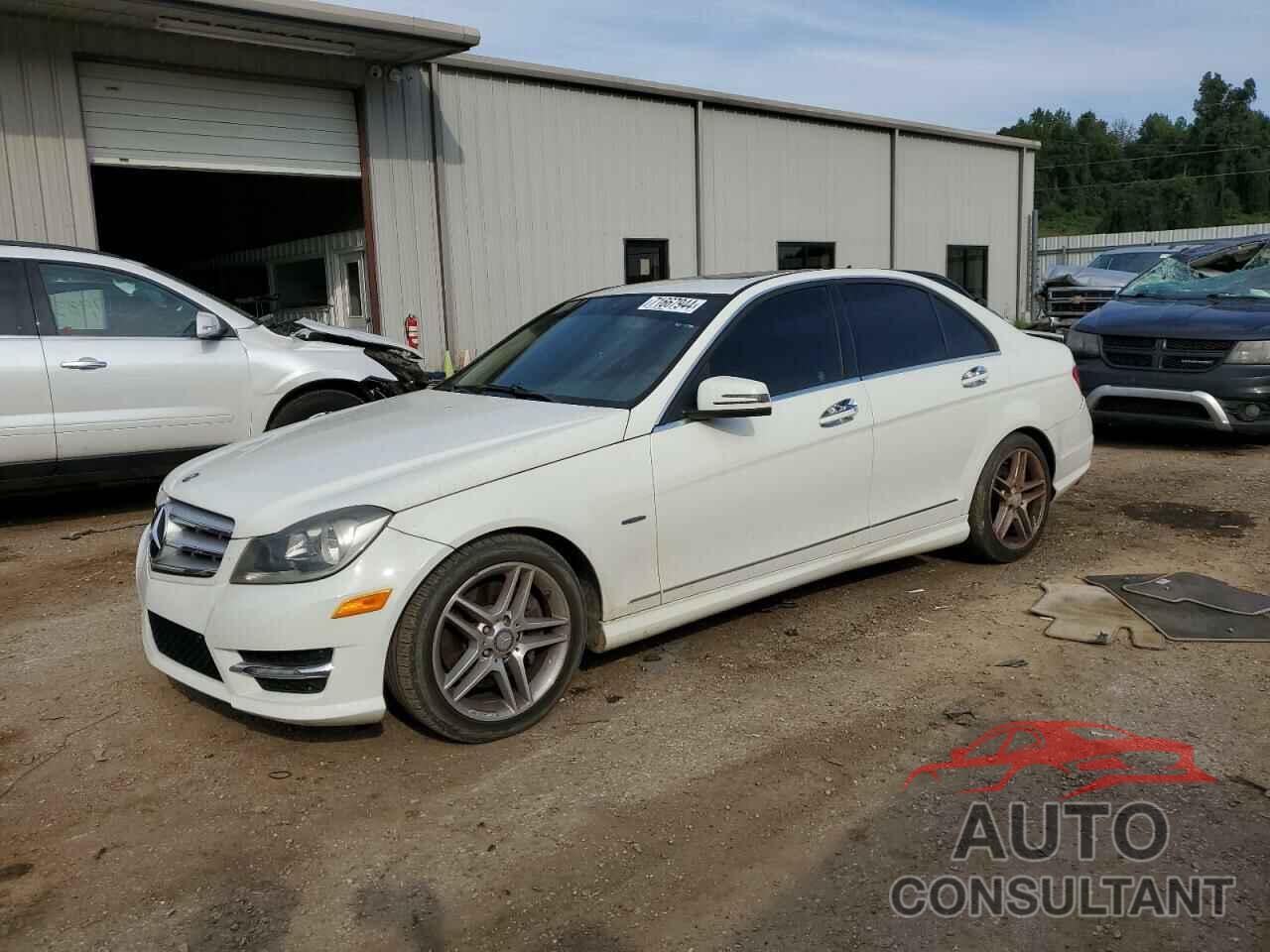 MERCEDES-BENZ C-CLASS 2012 - WDDGF5HB5CR202063