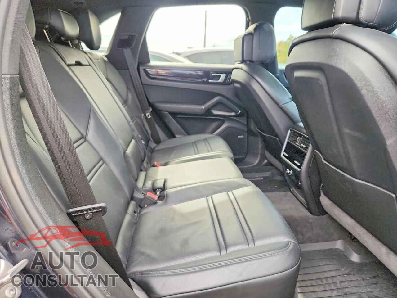 PORSCHE CAYENNE 2019 - WP1AA2AY8KDA07273