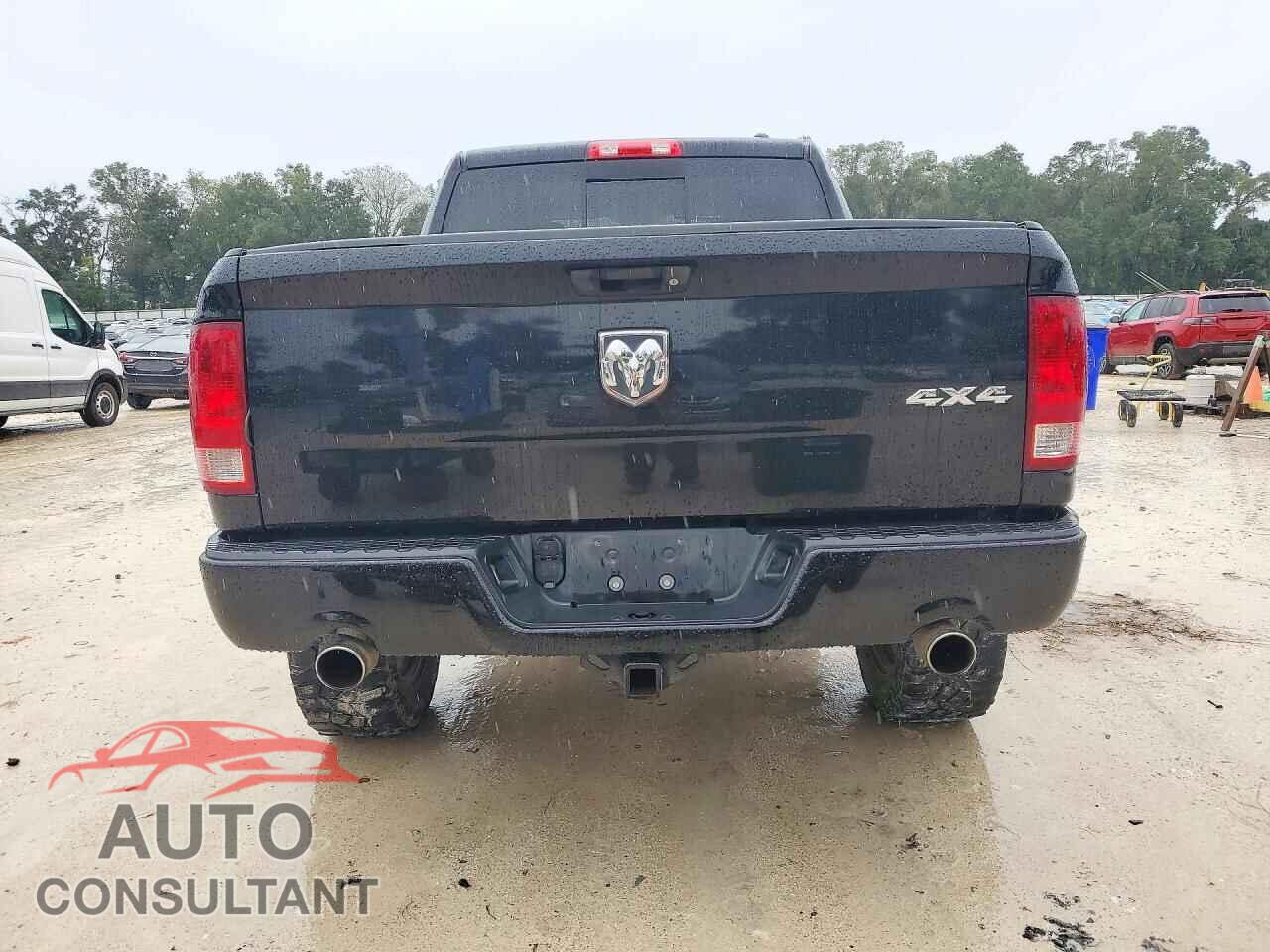 DODGE RAM 1500 2012 - 1C6RD7MT0CS122253