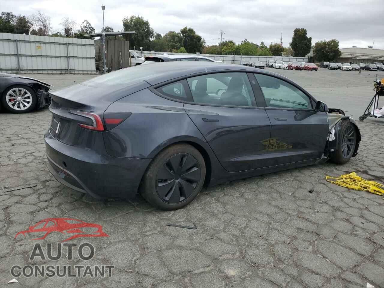 TESLA MODEL 3 2024 - 5YJ3E1EA6RF784057