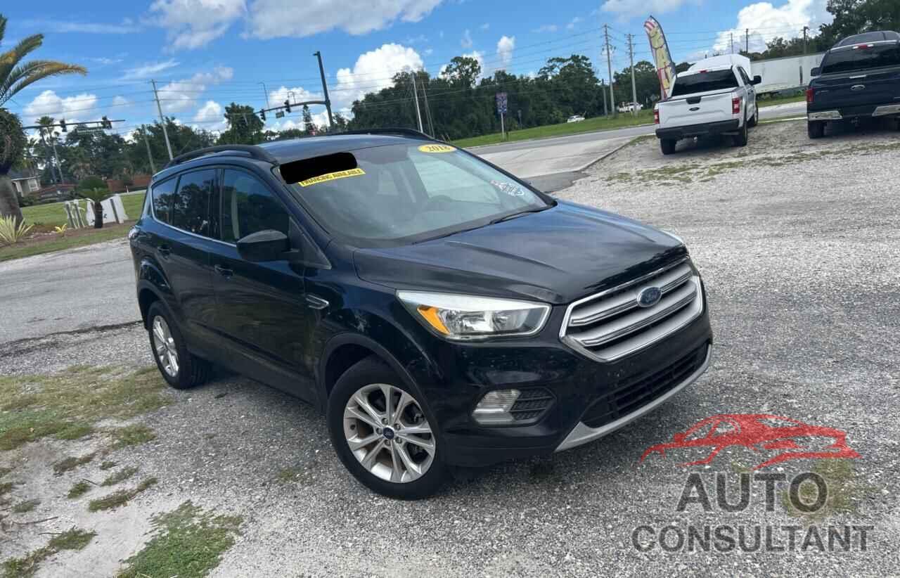 FORD ESCAPE 2018 - 1FMCU0GD0JUB04763