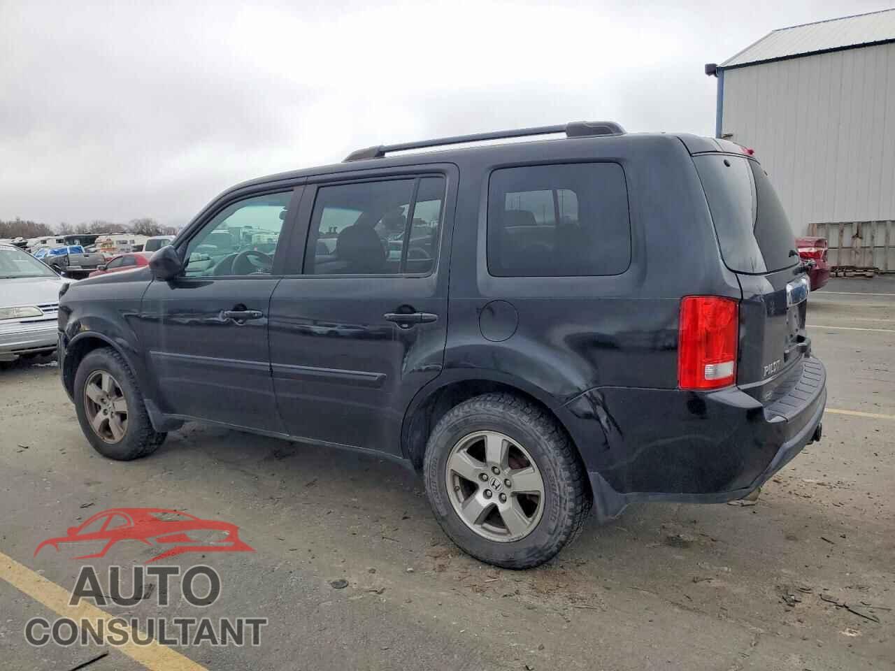 HONDA PILOT 2011 - 5FNYF4H41BB034338