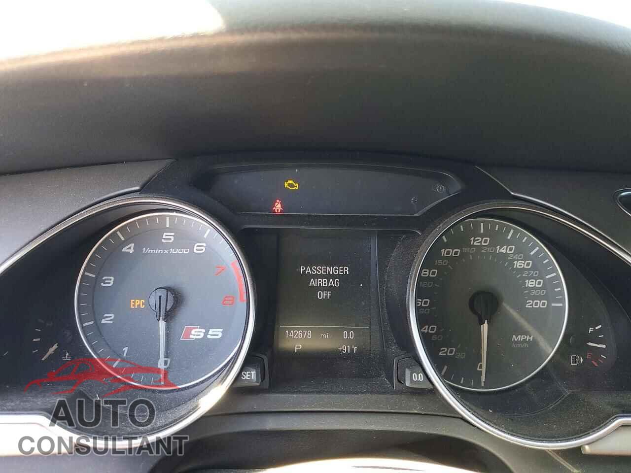 AUDI S5/RS5 2011 - WAUCVAFR2BA048071