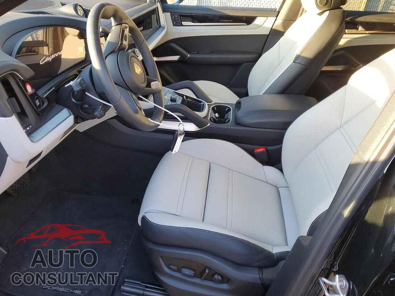 PORSCHE CAYENNE 2025 - WP1BA2AY4SDA30358