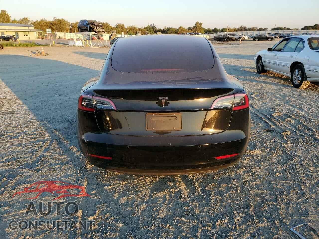 TESLA MODEL 3 2021 - 5YJ3E1EA5MF082272