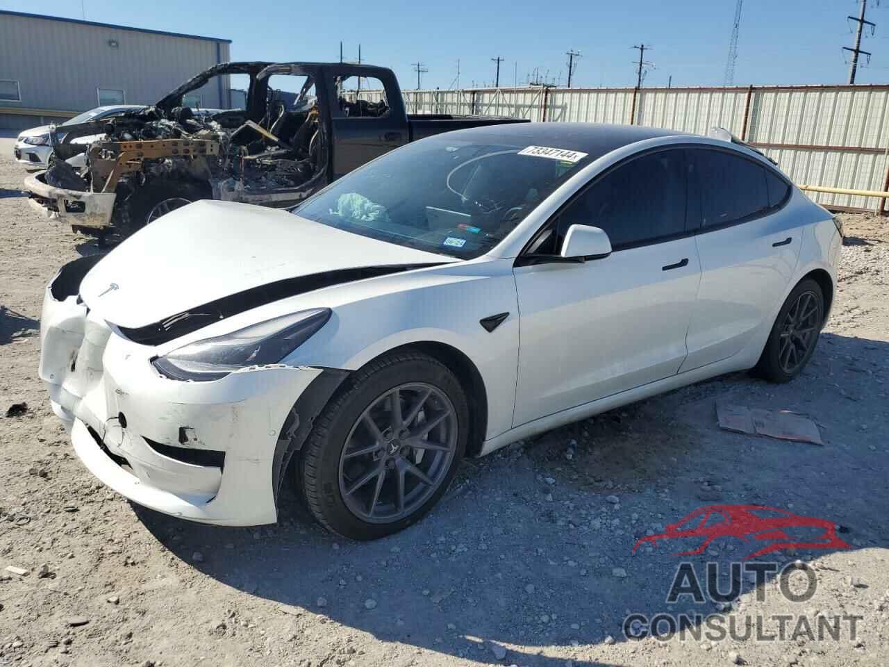 TESLA MODEL 3 2021 - 5YJ3E1EAXMF030393