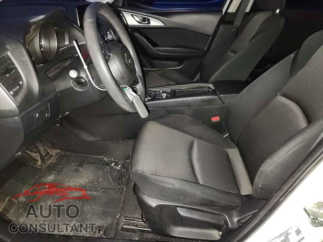 MAZDA 3 2017 - 3MZBN1U71HM134335