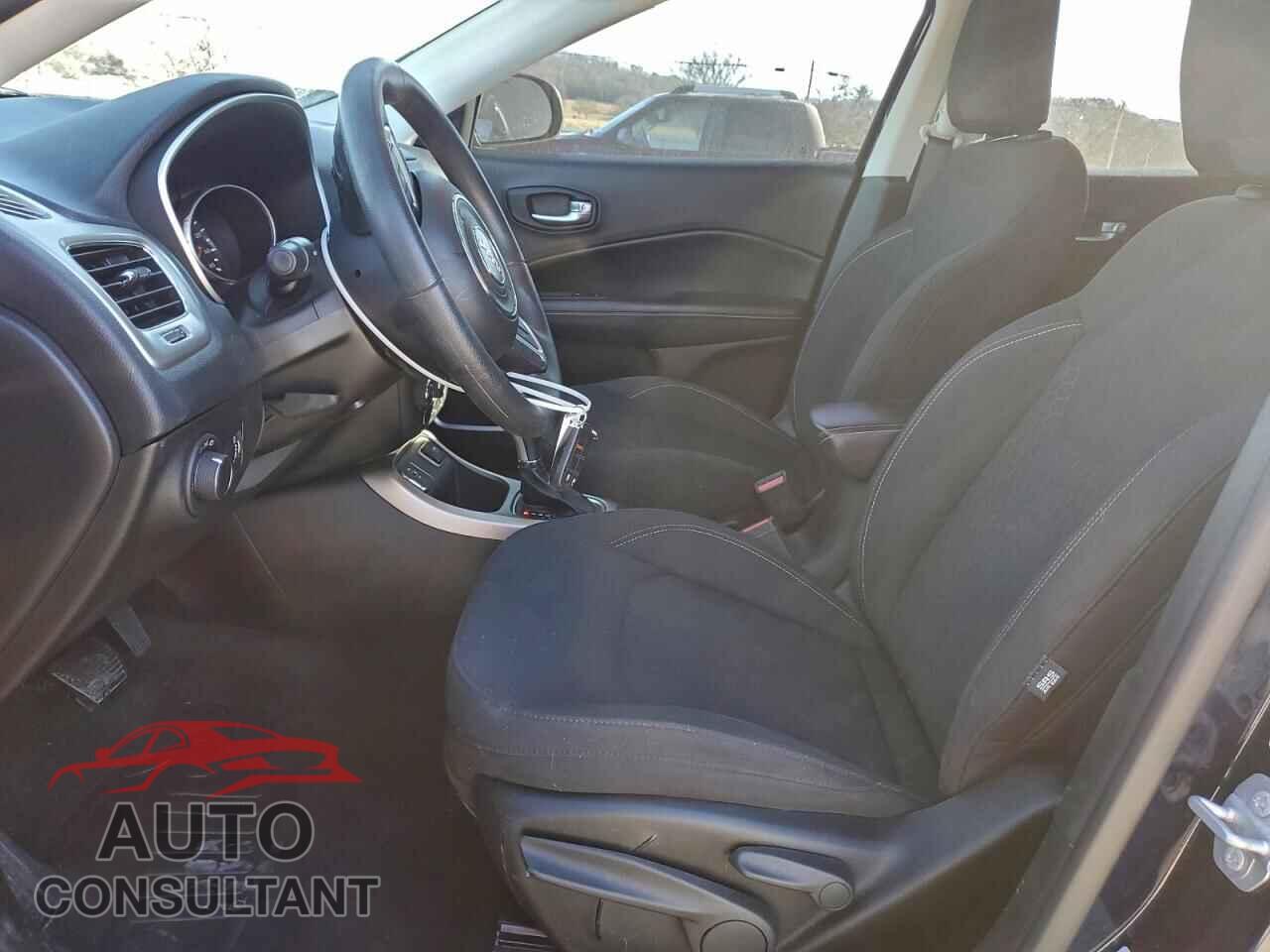 JEEP COMPASS 2017 - 3C4NJCAB8HT669684